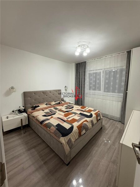 Dristor Rm Sarat Apartament 3 camere Renovat Constructie 1986